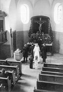 Christuskirche um 1950 bei einer Trauung
