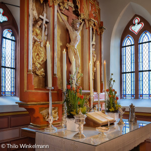 Michaels-Kirche Altar Seitlich